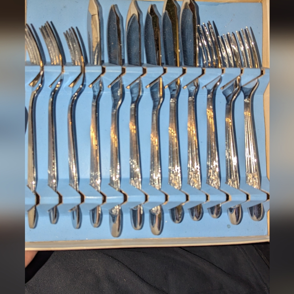Sheffield England Dinning Set